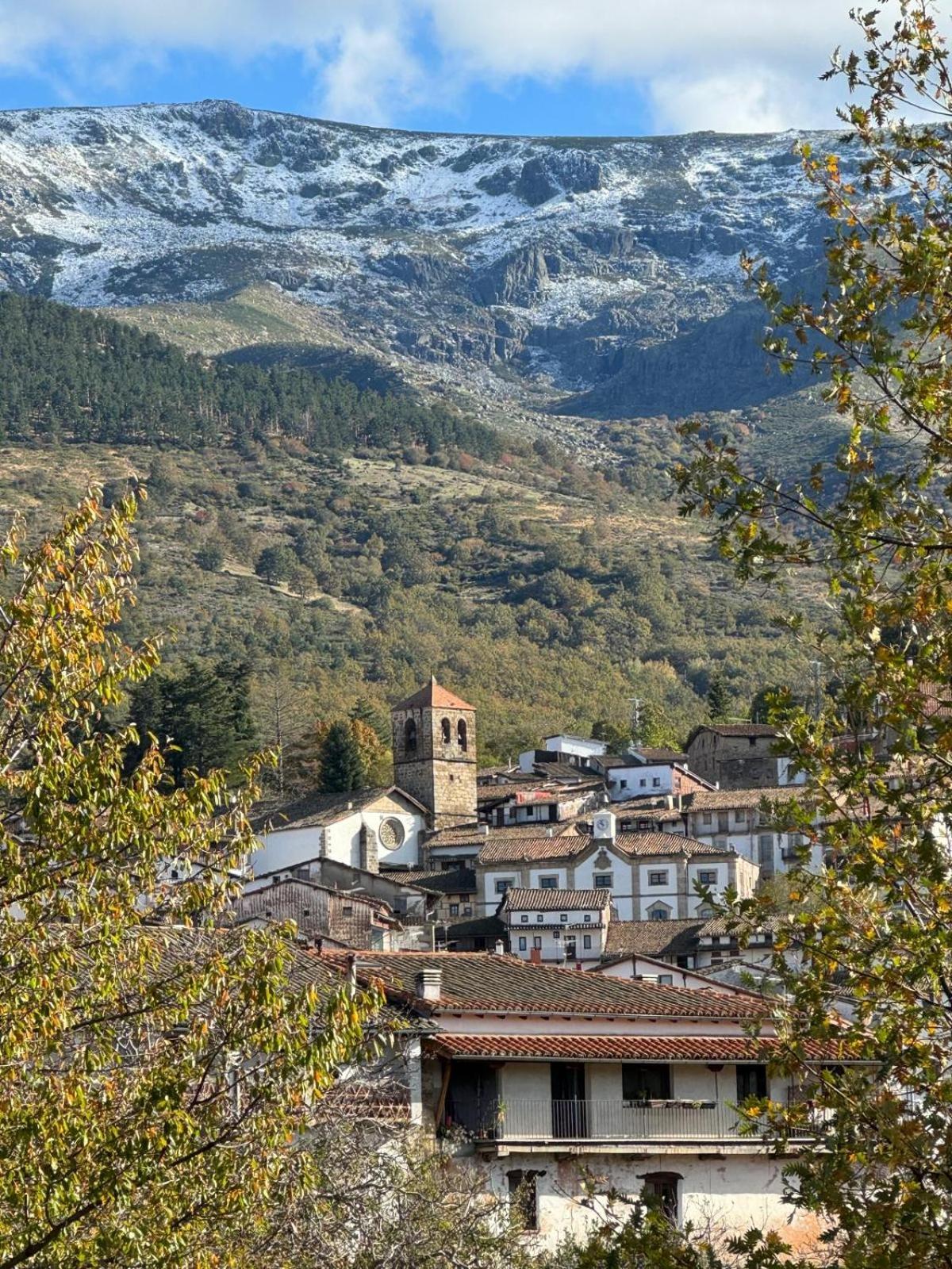 Hospedium Hotel La Fuente Candelario Eksteriør bilde