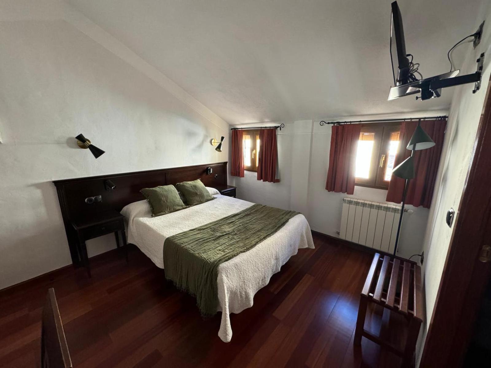 Hospedium Hotel La Fuente Candelario Eksteriør bilde