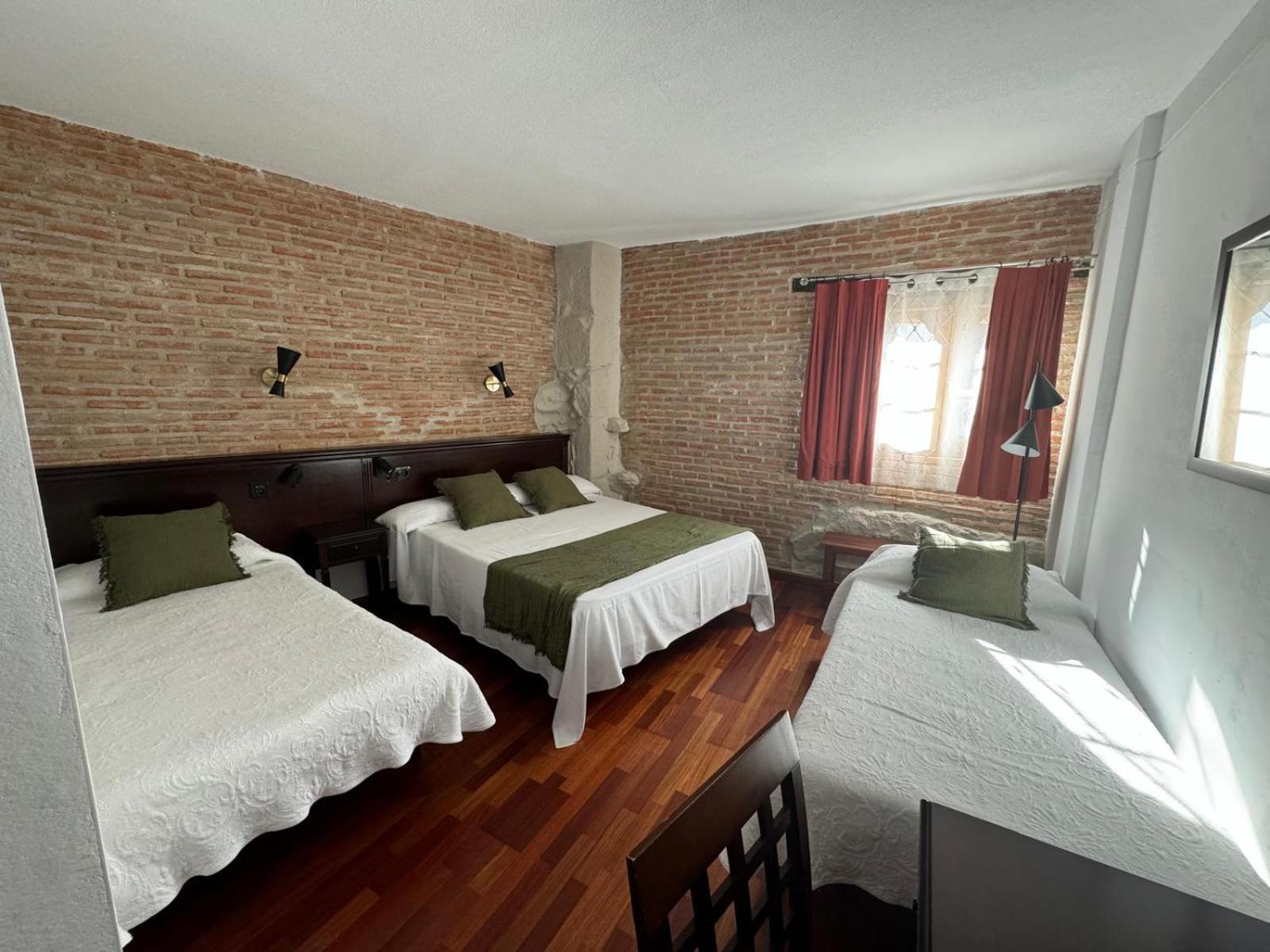 Hospedium Hotel La Fuente Candelario Eksteriør bilde