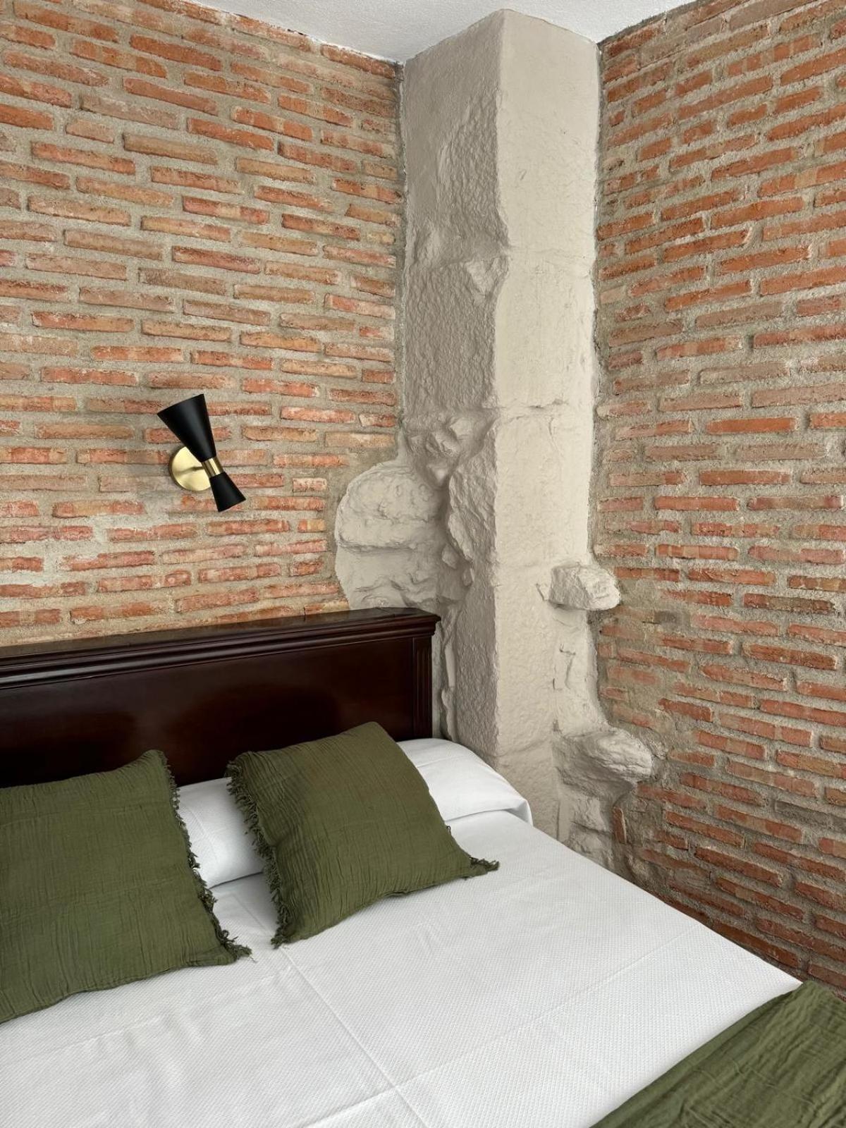 Hospedium Hotel La Fuente Candelario Eksteriør bilde